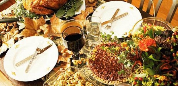 thanksgiving-decorating-table-setting-fall-food