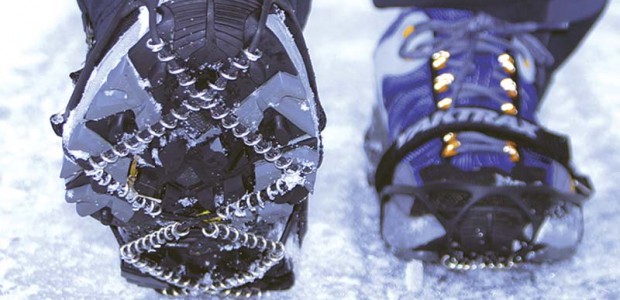 yaktrax-pro-black-shoe-snow